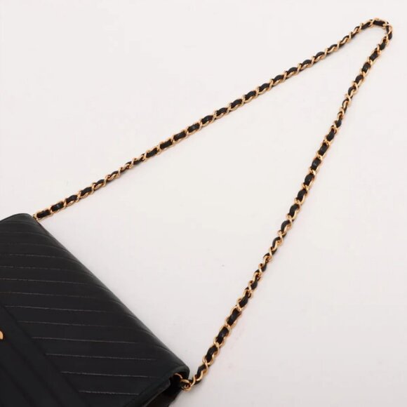 Chanel CC Logo Lambskin Chain Shoulder Bag Black - Picture 5 of 14